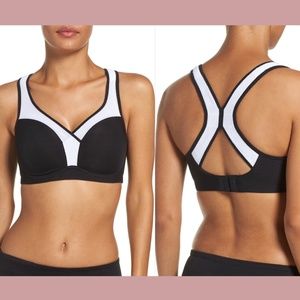 NWT Le Mystere‎ [ 32C ] Wireless Sports Bra in Black White